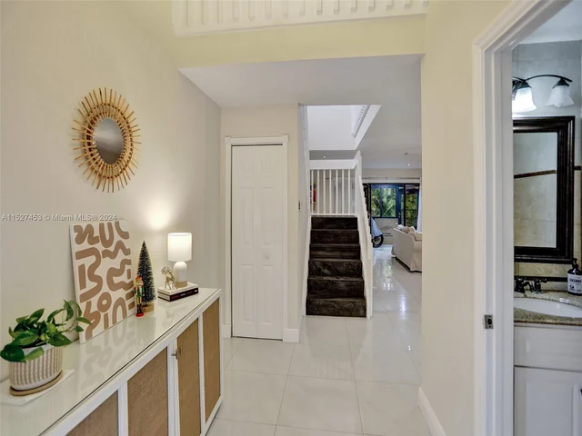 2101 NW 45th Ave, Coconut Creek FL 33066