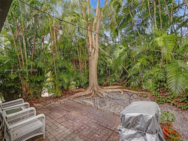 2101 NW 45th Ave, Coconut Creek FL 33066