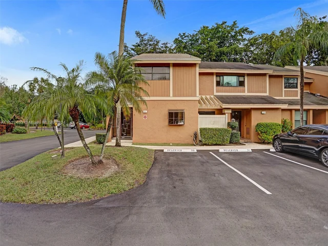 2101 NW 45th Ave, Coconut Creek FL 33066