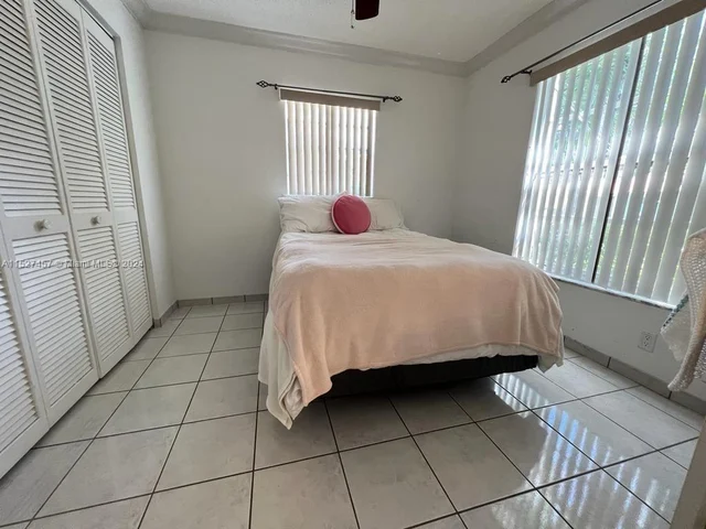 9724 SW 114th Ct # 9724, Miami FL 33176