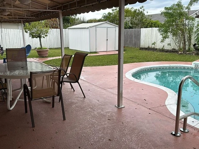 9724 SW 114th Ct # 9724, Miami FL 33176