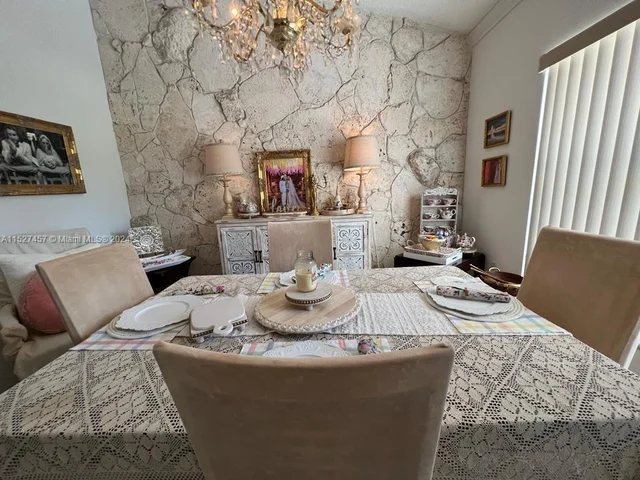 9724 SW 114th Ct # 9724, Miami FL 33176