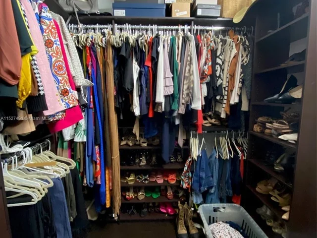 8260 NW 162nd St, Miami Lakes FL 33016