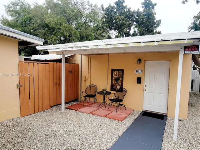 1031 NW 26th St # 0, Miami FL 33127