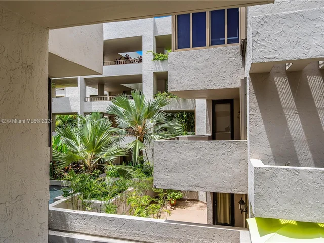 121 Crandon Blvd # 249, Key Biscayne FL 33149