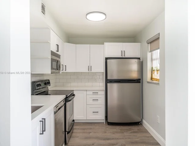 14180 SW 84th St # G, Miami FL 33183