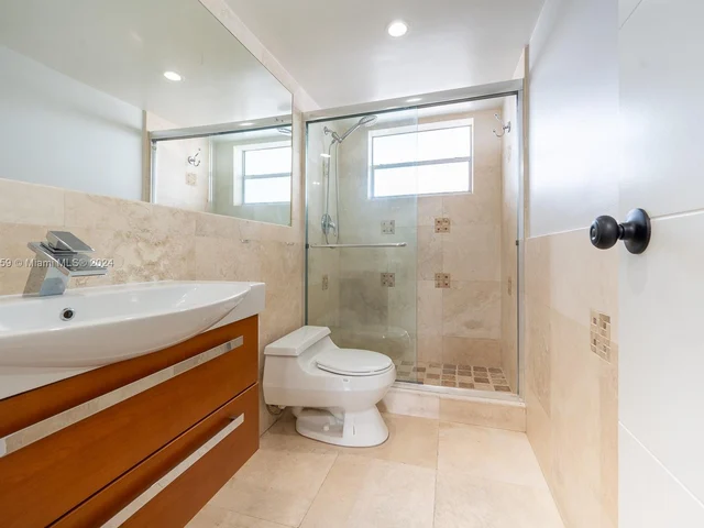 14180 SW 84th St # G, Miami FL 33183