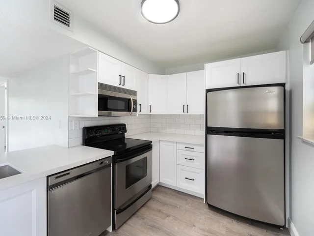 14180 SW 84th St # G, Miami FL 33183