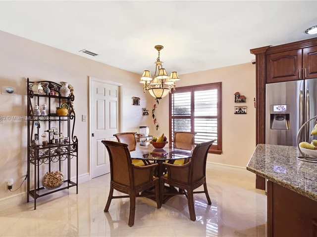 5633 NW 86th Ave, Coral Springs FL 33067