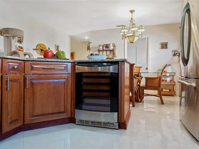 5633 NW 86th Ave, Coral Springs FL 33067