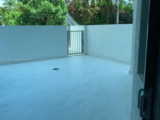 110 Washington Ave # 2316, Miami Beach FL 33139