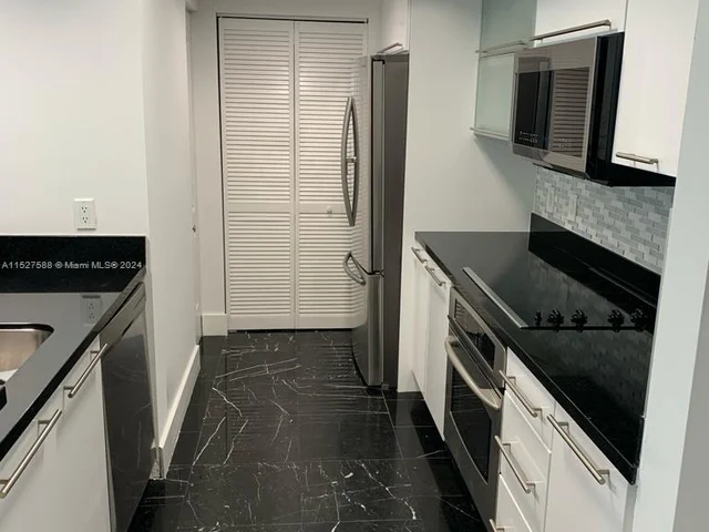 110 Washington Ave # 2316, Miami Beach FL 33139