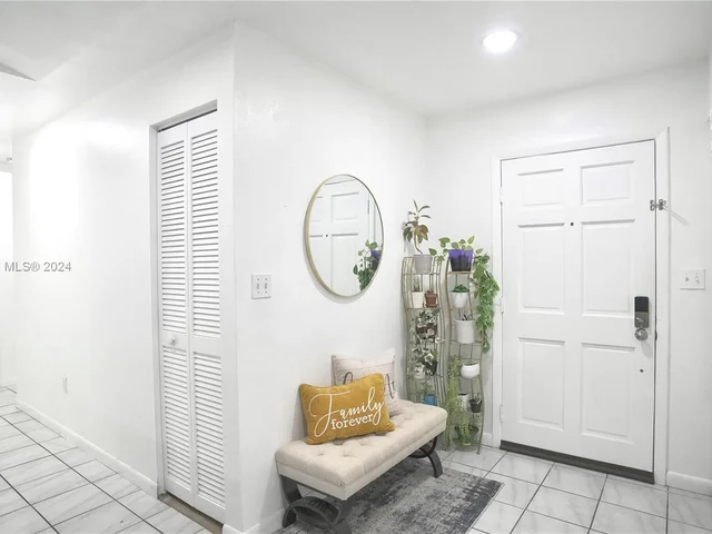 1660 N Audubon Dr, Homestead FL 33035