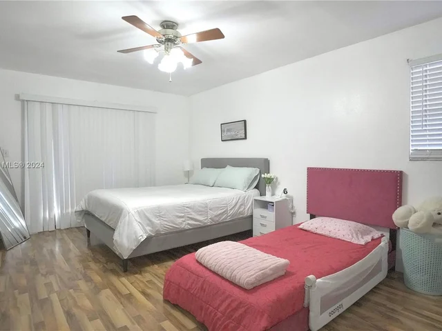 1660 N Audubon Dr, Homestead FL 33035