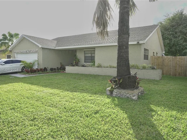 1660 N Audubon Dr, Homestead FL 33035