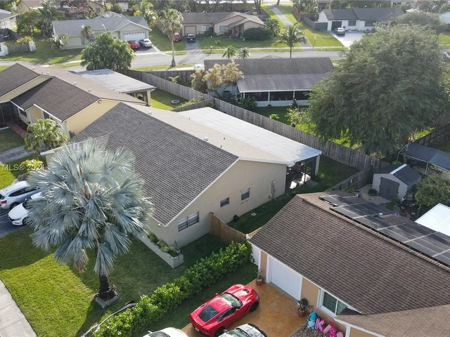 1660 N Audubon Dr, Homestead FL 33035