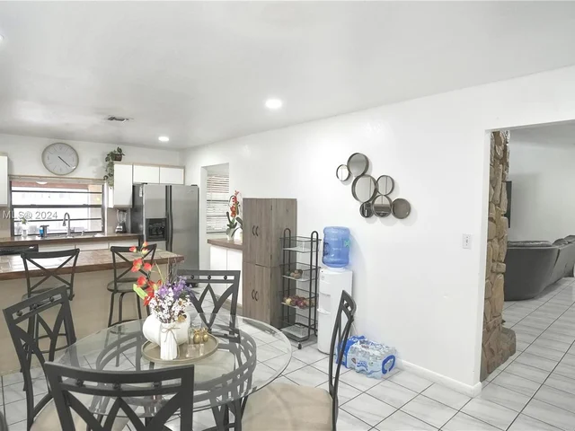 1660 N Audubon Dr, Homestead FL 33035