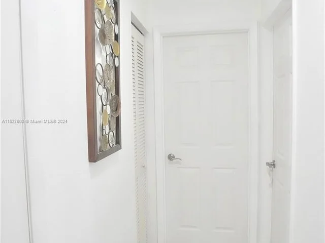 1660 N Audubon Dr, Homestead FL 33035