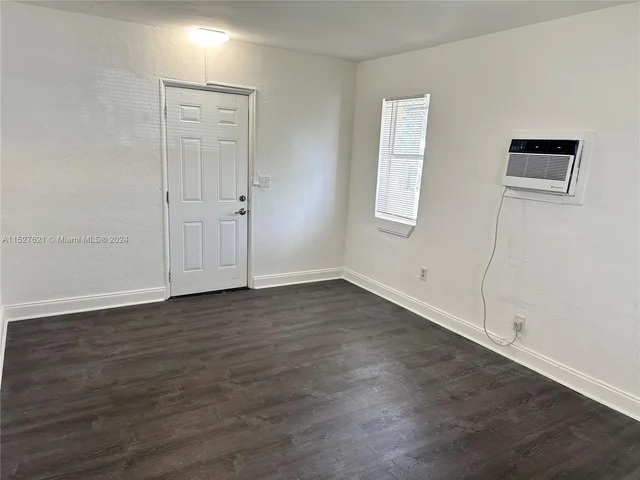 1952 Fillmore St # 1, Hollywood FL 33020