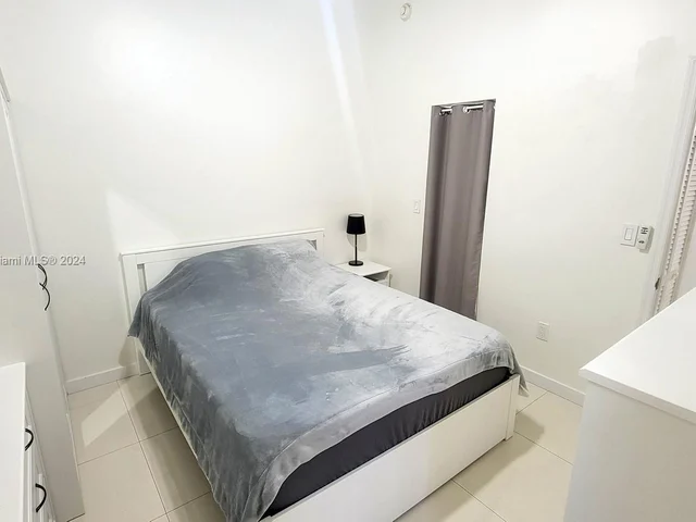 3356 Bird Ave # 4, Miami FL 33133