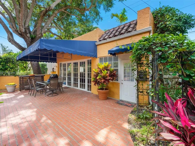 1340 Asturia Ave, Coral Gables FL 33134