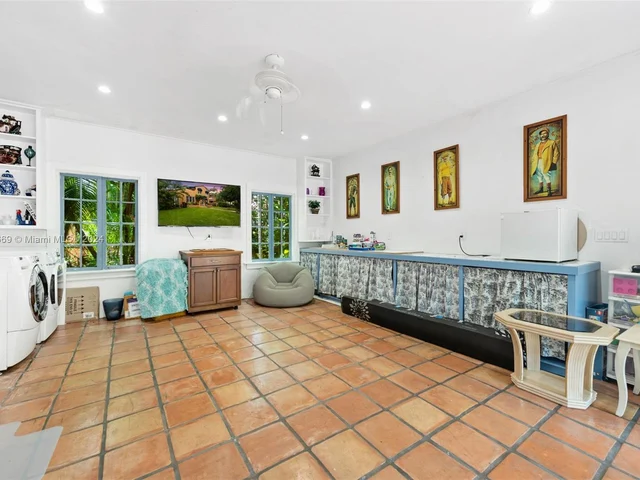 1340 Asturia Ave, Coral Gables FL 33134