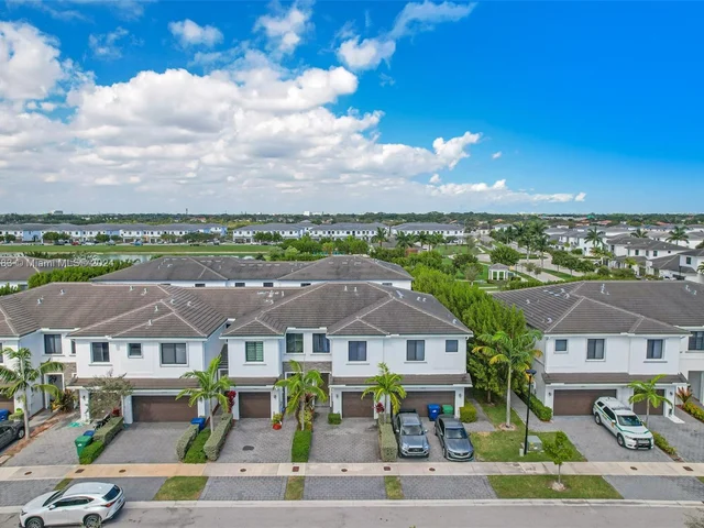 10835 SW 235th Ln, Homestead FL 33032