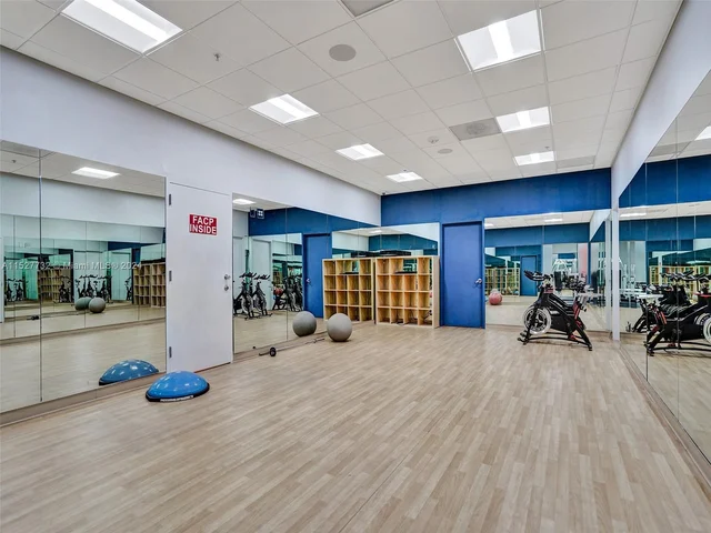 19380 Collins Ave # 214, Sunny Isles Beach FL 33160