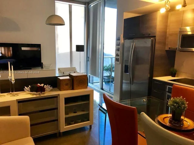 151 SE 1st St # 704, Miami FL 33131