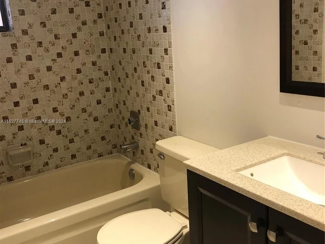 8400 SW 133rd Ave Rd # 324, Miami FL 33183