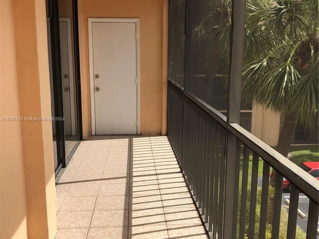 8400 SW 133rd Ave Rd # 324, Miami FL 33183