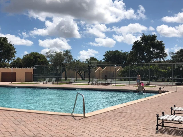 8400 SW 133rd Ave Rd # 324, Miami FL 33183