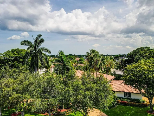 2317 NE 8th St, Fort Lauderdale FL 33304