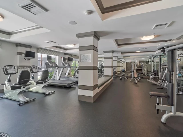 2401 NE 65th St # 601, Fort Lauderdale FL 33308