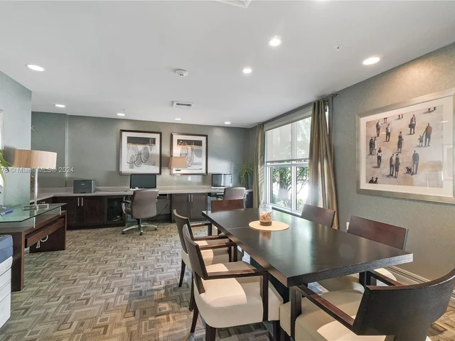 2401 NE 65th St # 601, Fort Lauderdale FL 33308