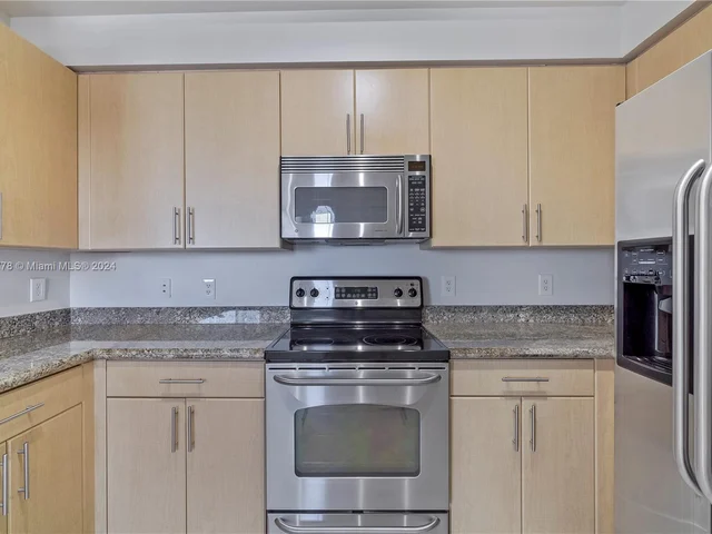 2401 NE 65th St # 601, Fort Lauderdale FL 33308