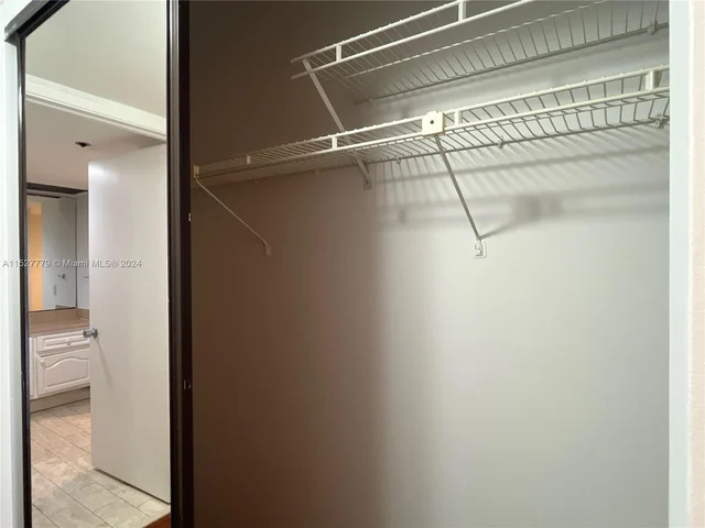 1717 N Bayshore Dr # 3242, Miami FL 33132