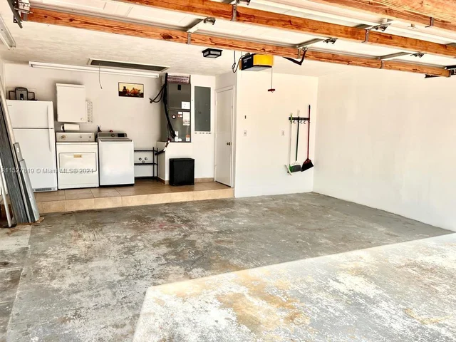 3228 NW 120th Ave, Coral Springs FL 33065