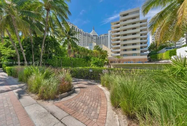 1621 Collins Ave # 405, Miami Beach FL 33139