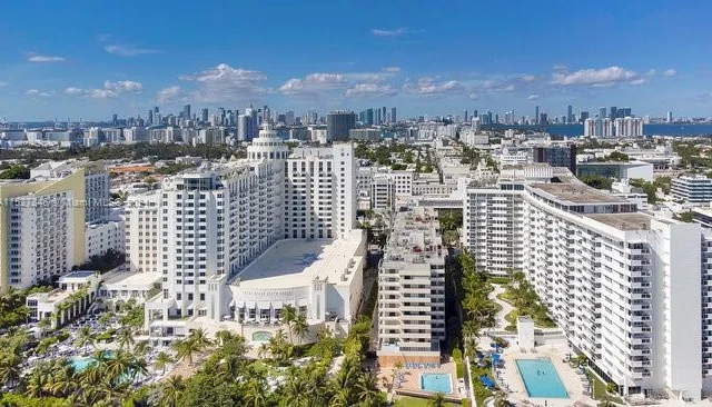 1621 Collins Ave # 405, Miami Beach FL 33139