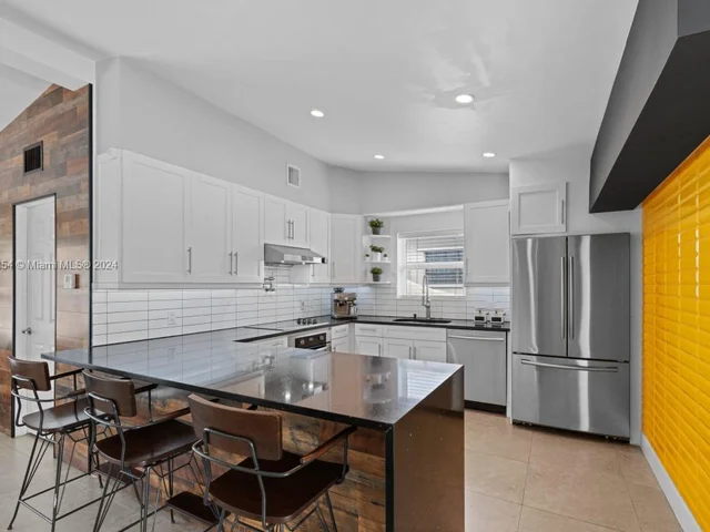 2678 Marathon Ln, Fort Lauderdale FL 33312