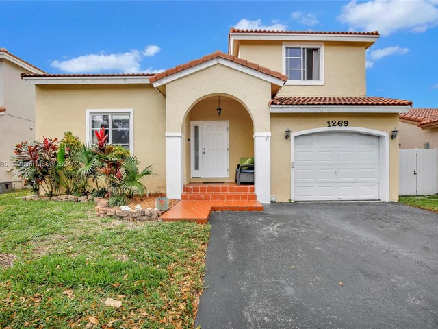 1269 NW 126th Ave, Sunrise FL 33323