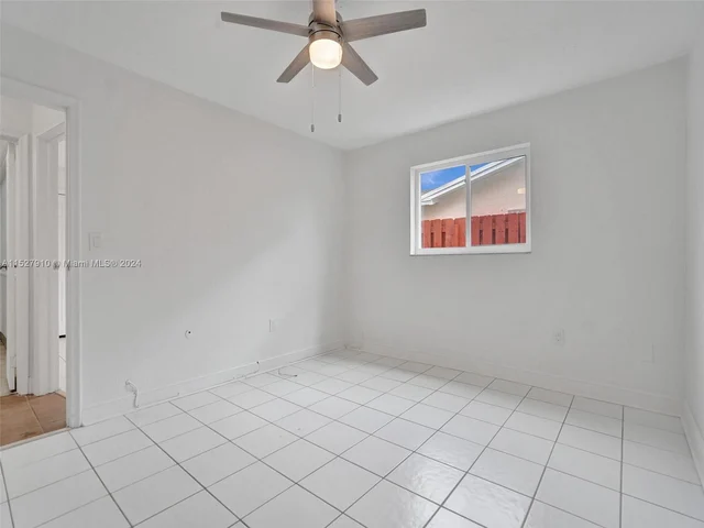 9511 NW 21st Mnr, Sunrise FL 33322