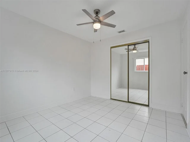 9511 NW 21st Mnr, Sunrise FL 33322