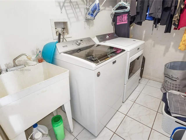 11080 Springfield Place, Cooper City FL 33026