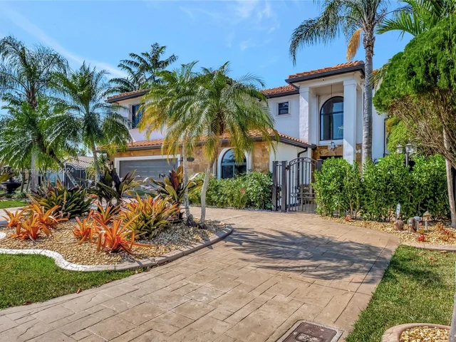 14272 SW 152nd Ct, Miami FL 33196