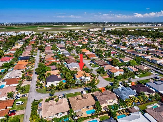 14272 SW 152nd Ct, Miami FL 33196