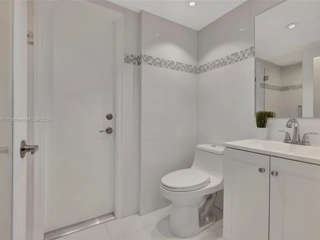 14272 SW 152nd Ct, Miami FL 33196