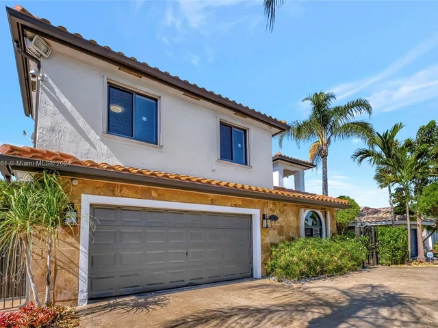 14272 SW 152nd Ct, Miami FL 33196