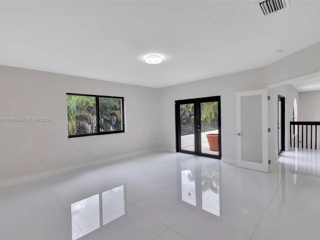 14272 SW 152nd Ct, Miami FL 33196